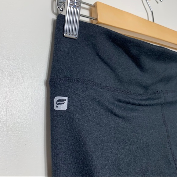 FABLETICS Black Cropped Workout Leggings Small - Picture 5 of 9